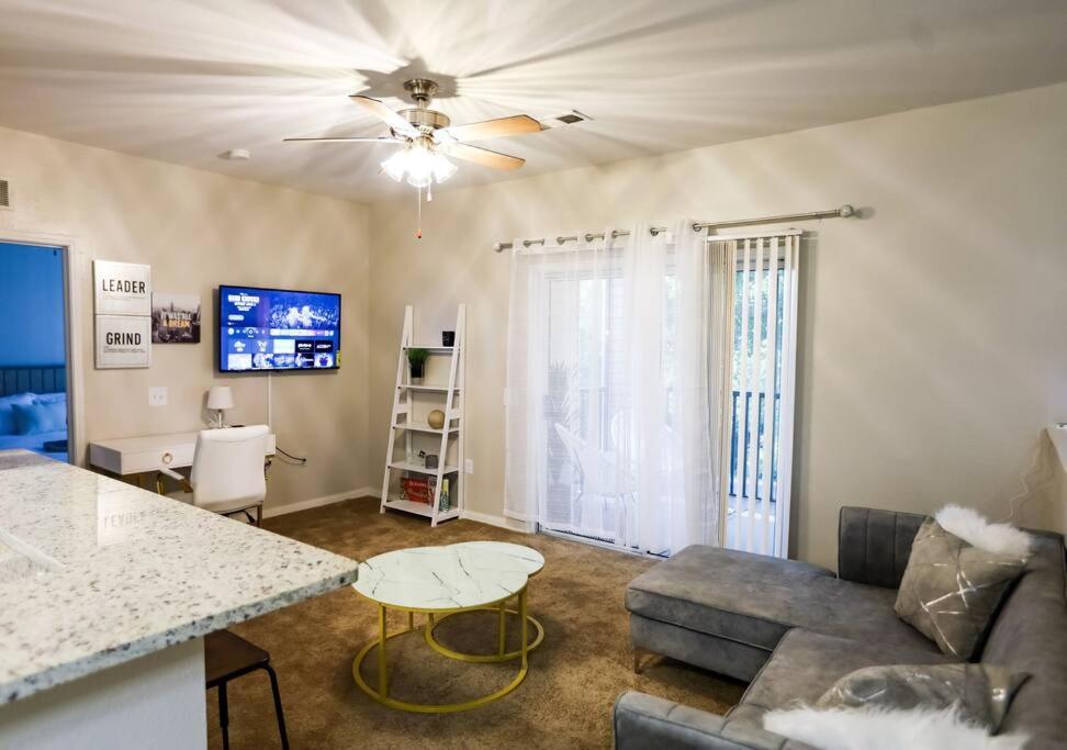 Lux 2Bd 2Ba Minutes From The Water Daire Pensacola Dış mekan fotoğraf