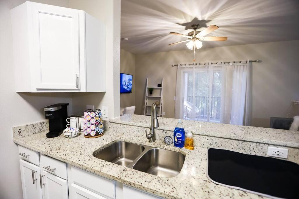 Lux 2Bd 2Ba Minutes From The Water Daire Pensacola Dış mekan fotoğraf